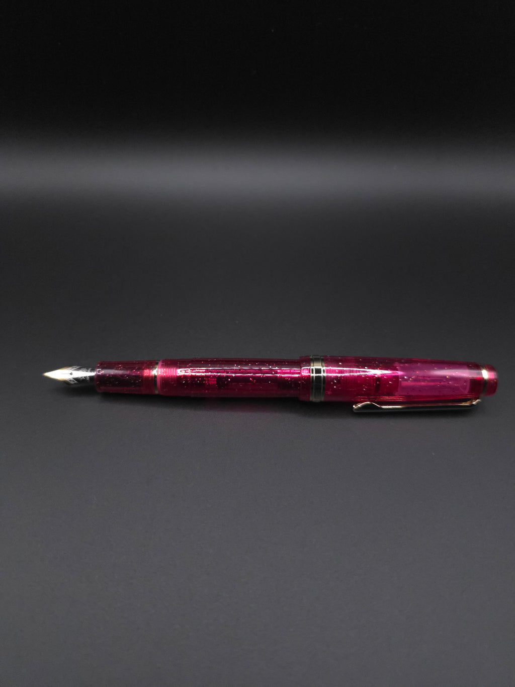 JINHAO 82 (Rose Red)