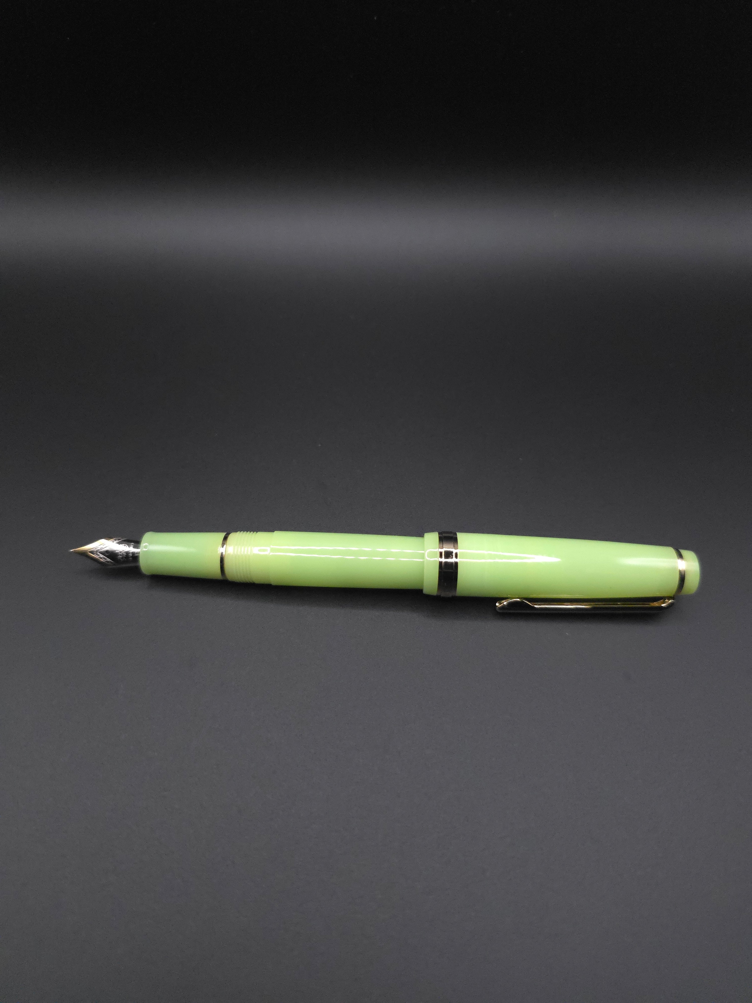 JINHAO 82) (Pastel LIme)