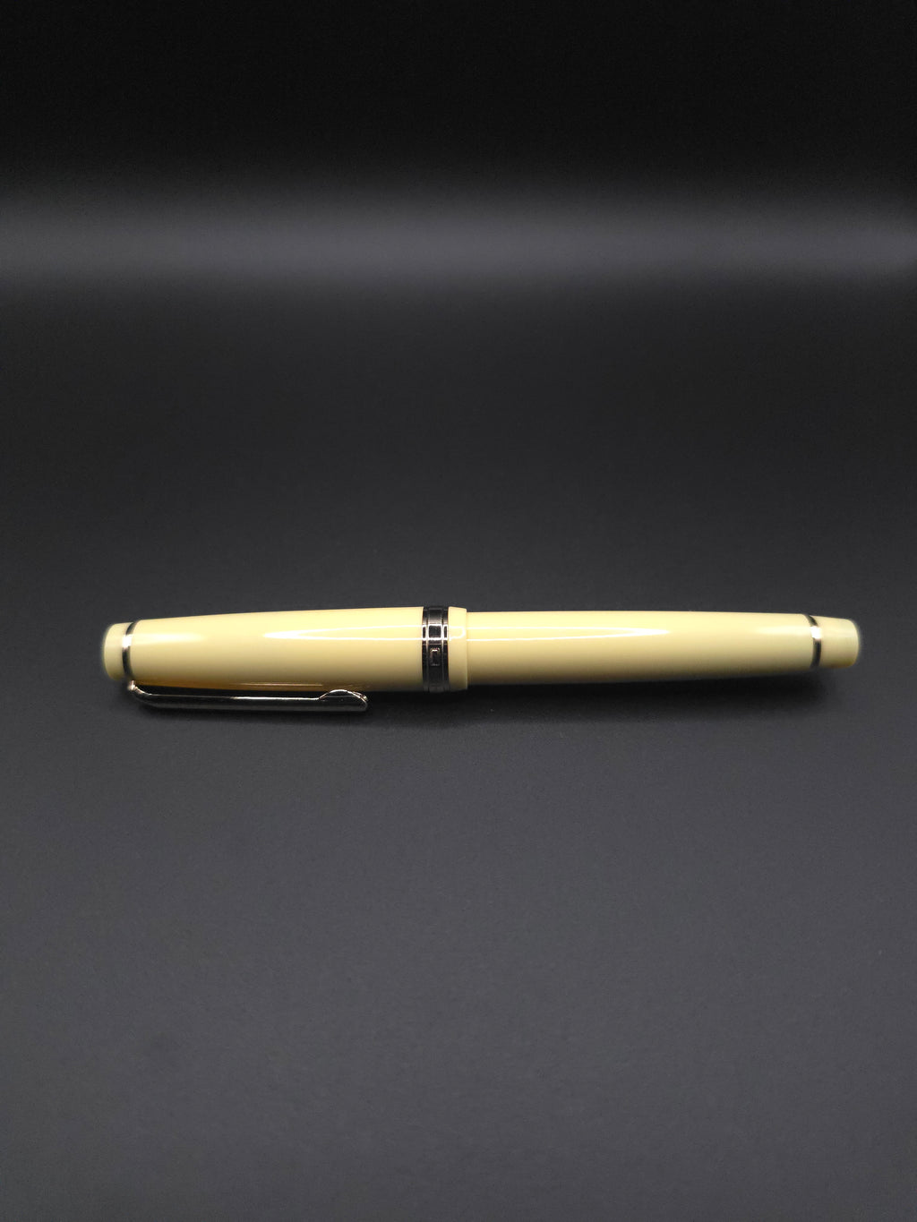 JINHAO 82) (Pastel Cream)