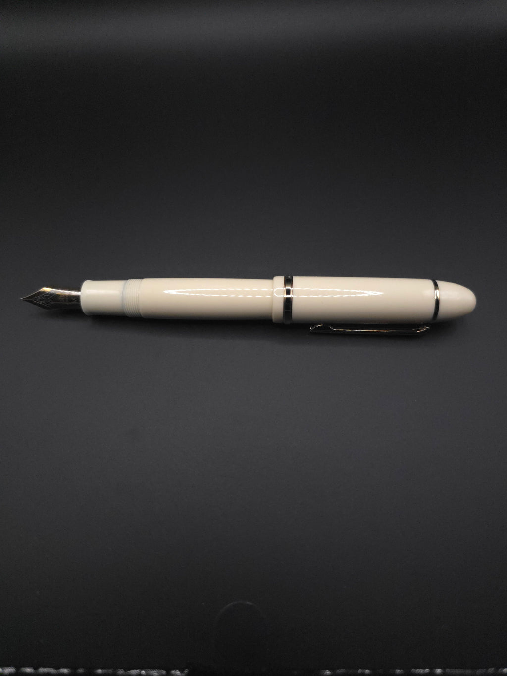 JINHAO X159 (Ivory)