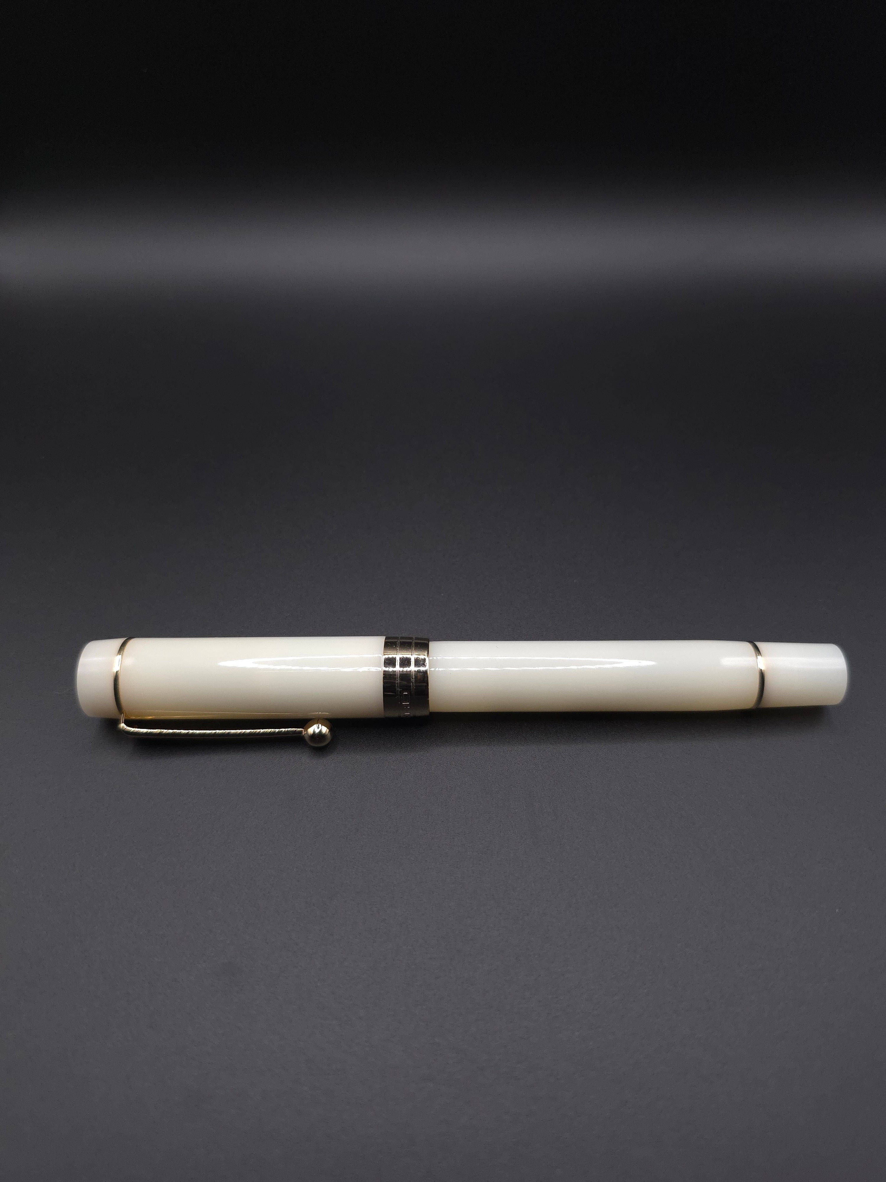 JINHAO 100 (Ivory)