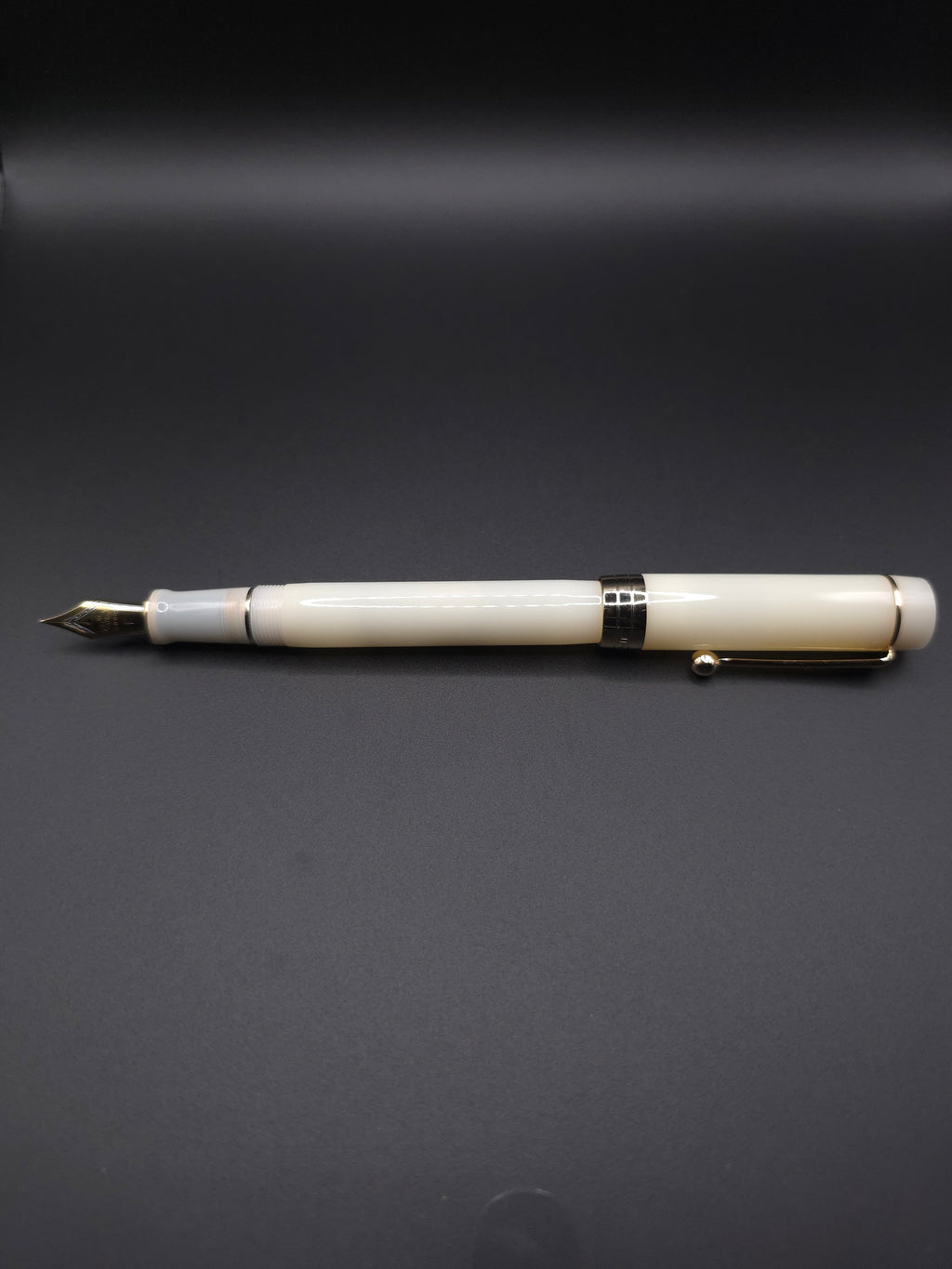 JINHAO 100 (Ivory)