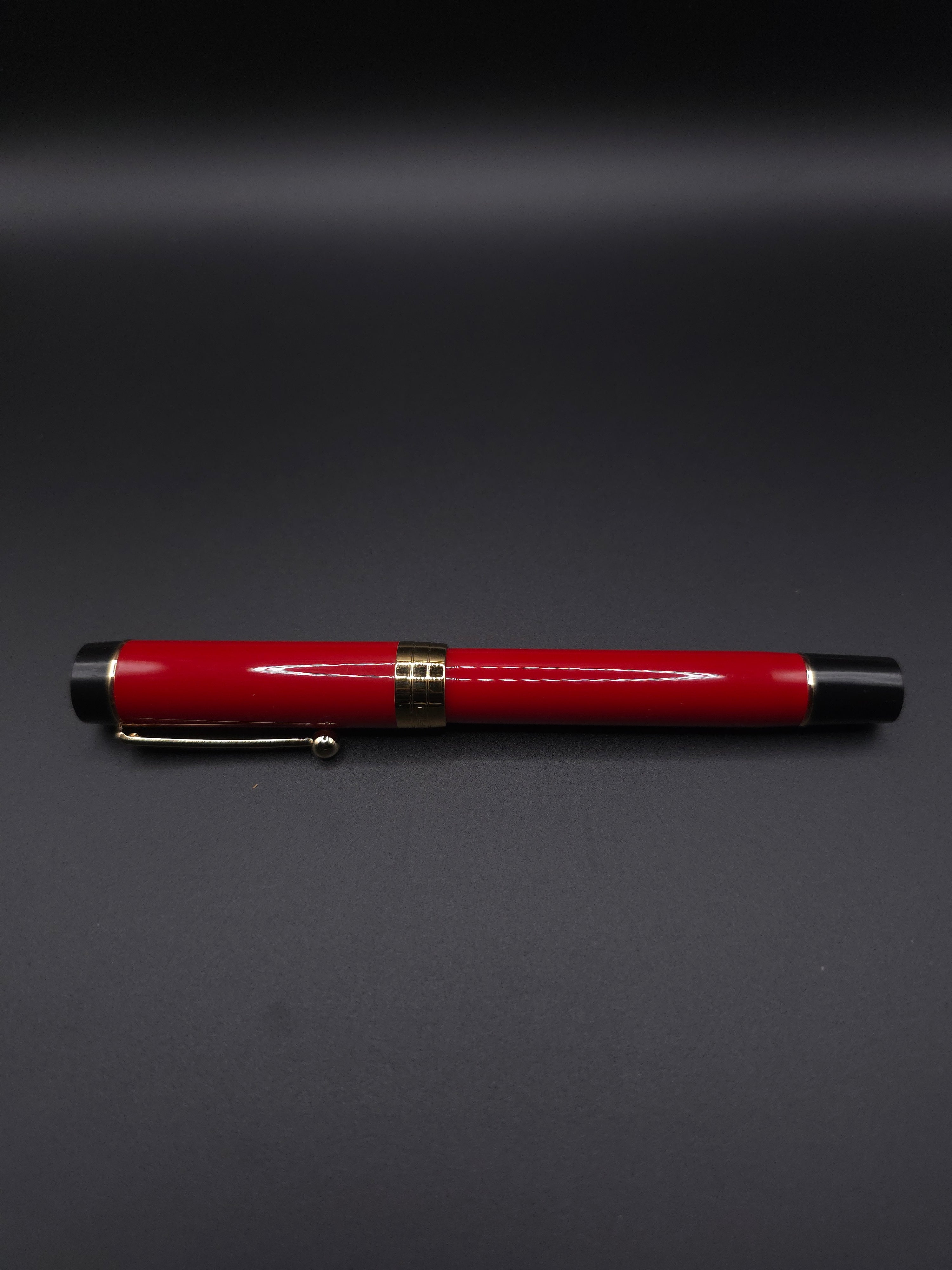 JINHAO 100 (Red / Black)