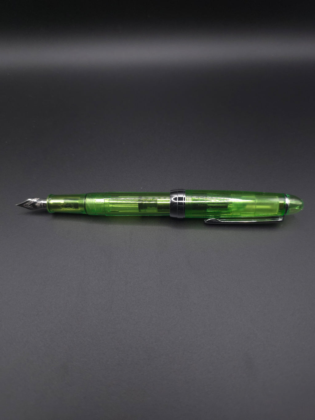 JINHAO 992 (Clear Green)