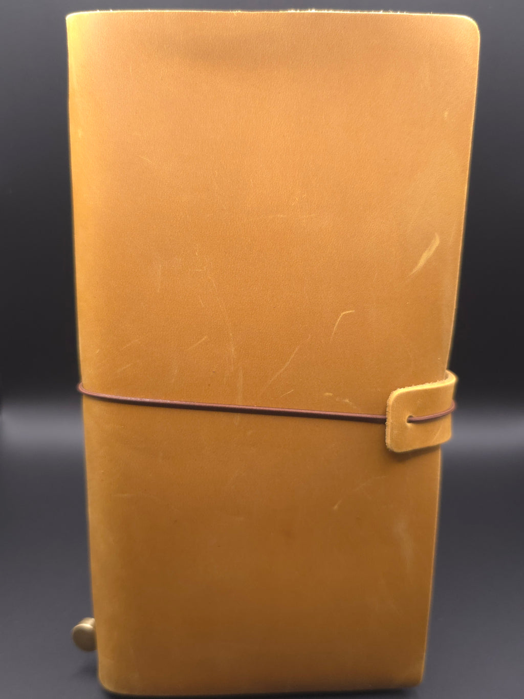 A Fine Line Writing Co. Leather Traveler's Journal – Regular Size (Light Brown)