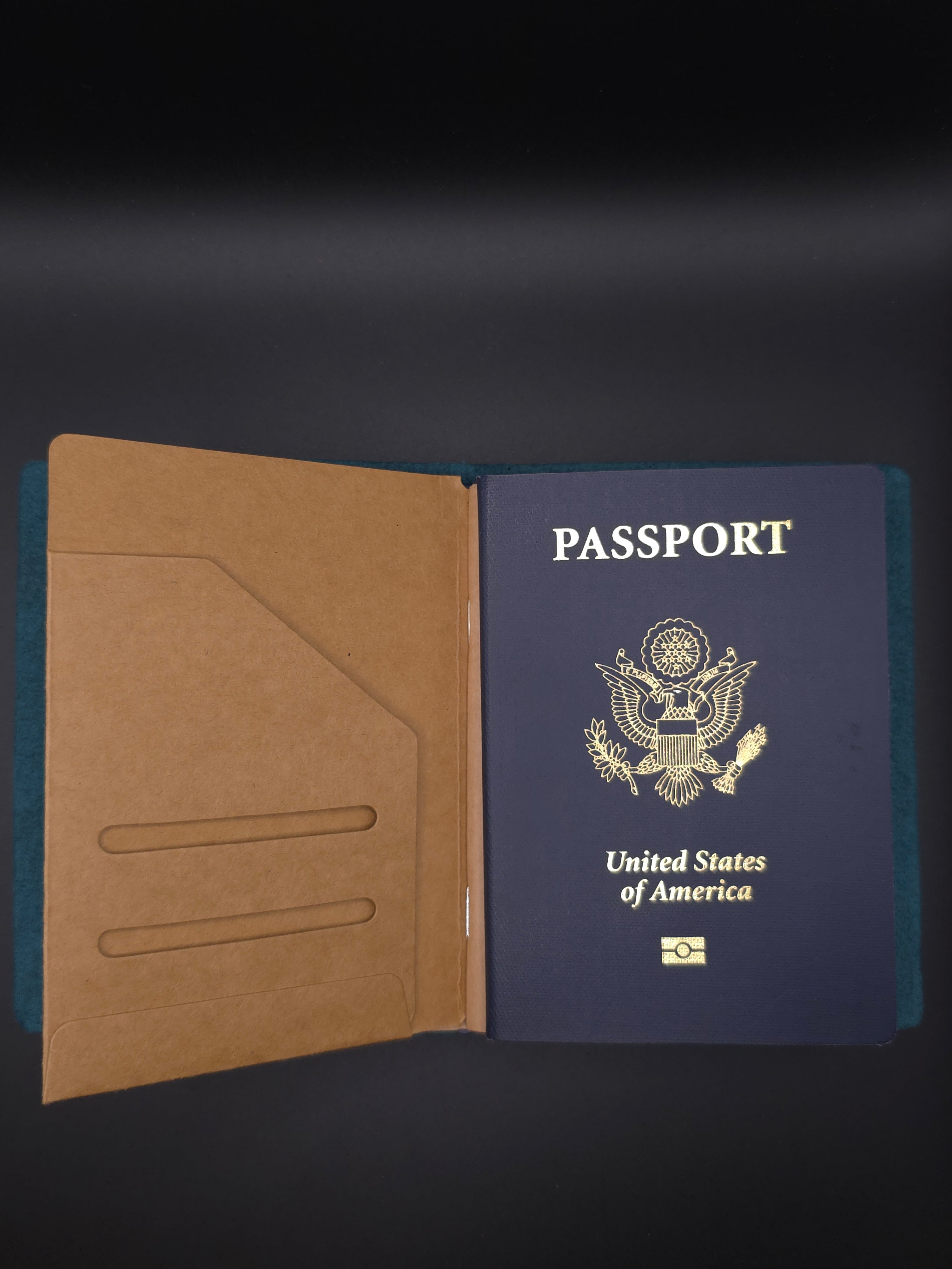 A Fine Line Writing Co. Leather Traveler's Journal – Passport Size (Blue)