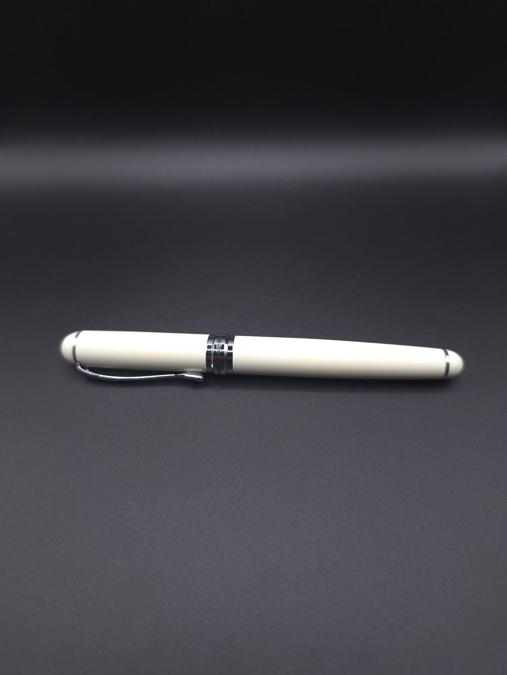 JINHAO X750 (White)(fine)