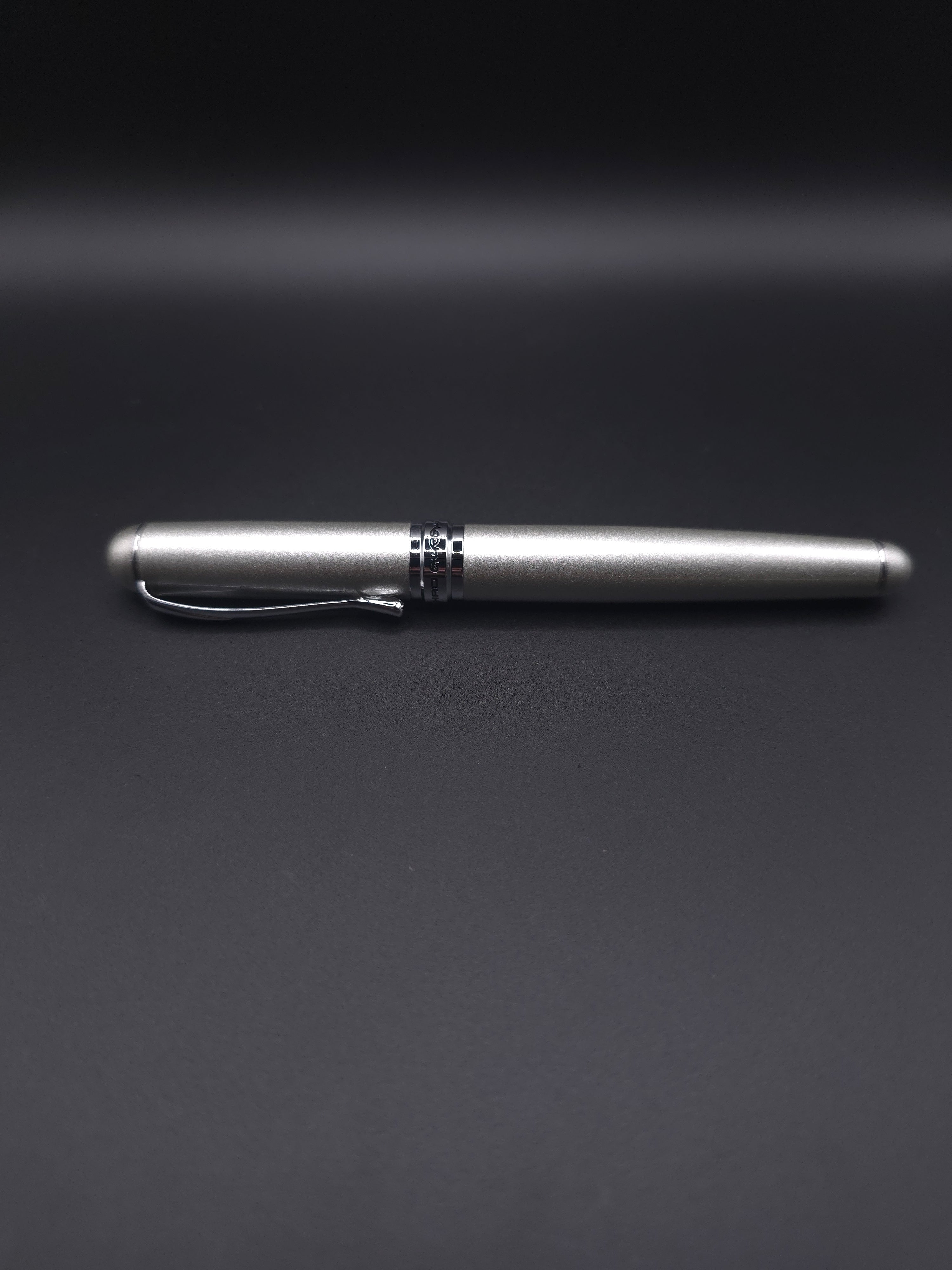 JINHAO X750 (Brushed Steel) (fine)