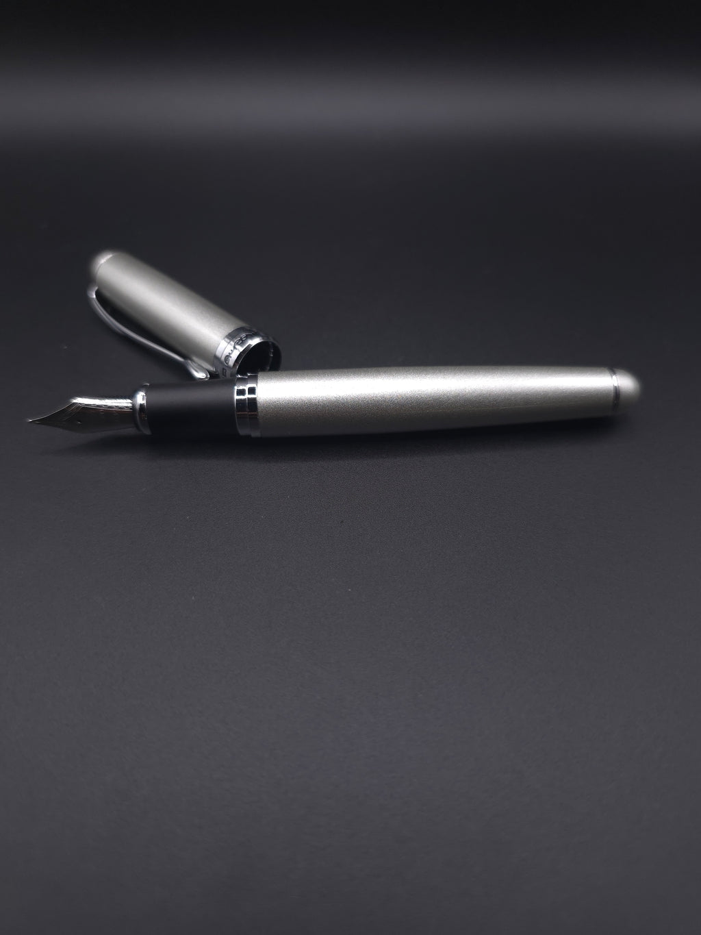 JINHAO X750 (Brushed Steel) (fine)