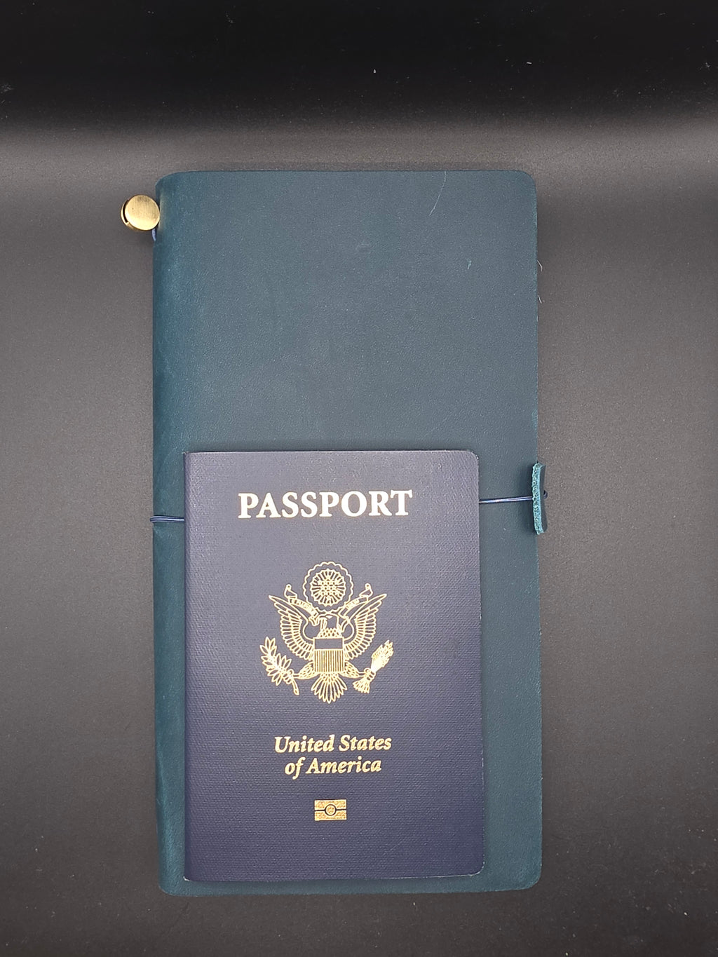 A Fine Line Writing Co. Leather Traveler's Journal – Regular Size (Blue)